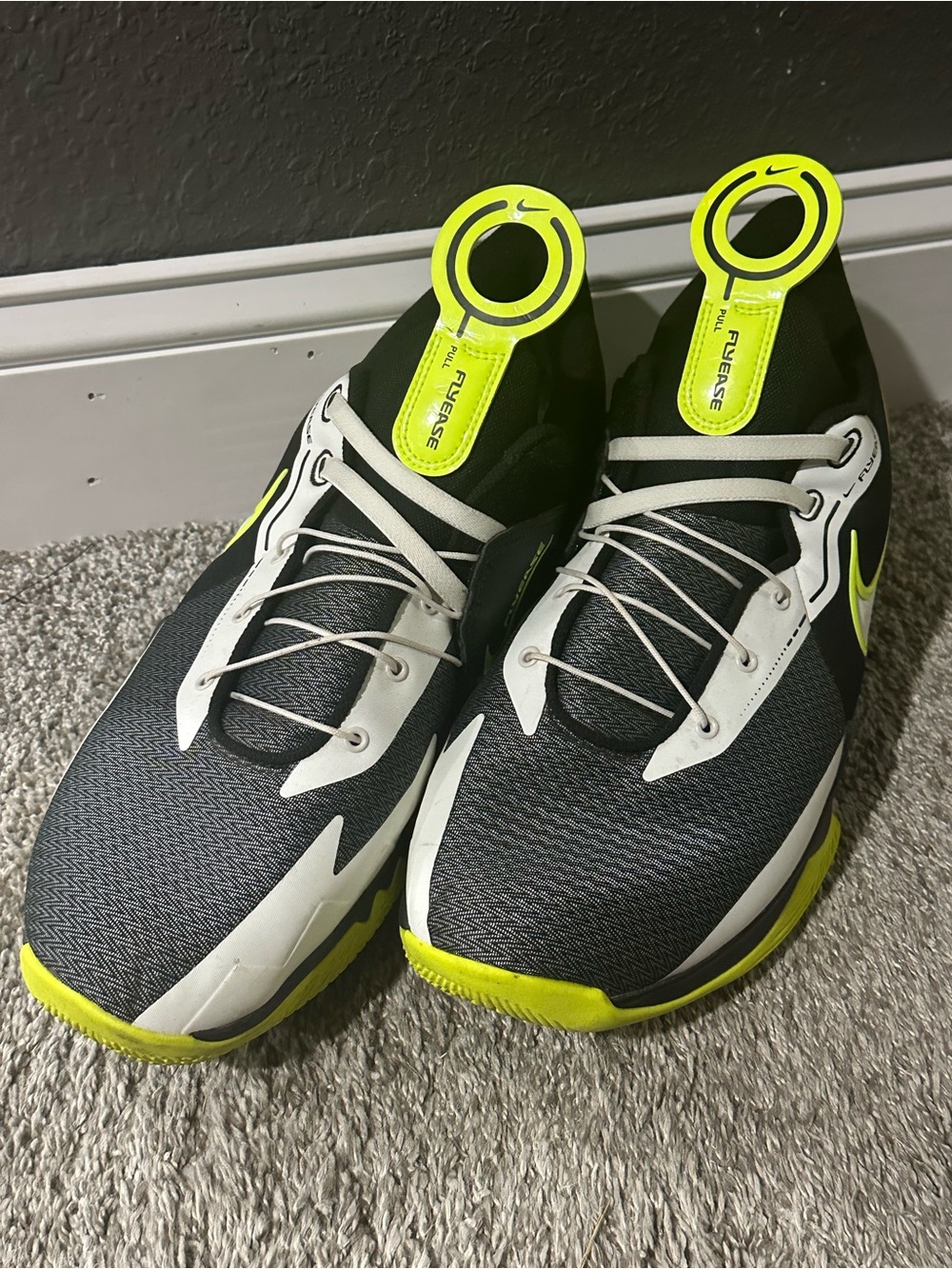 Nike Precision 6 FlyEase Black Volt Basketball Shoes Men’s Size 15